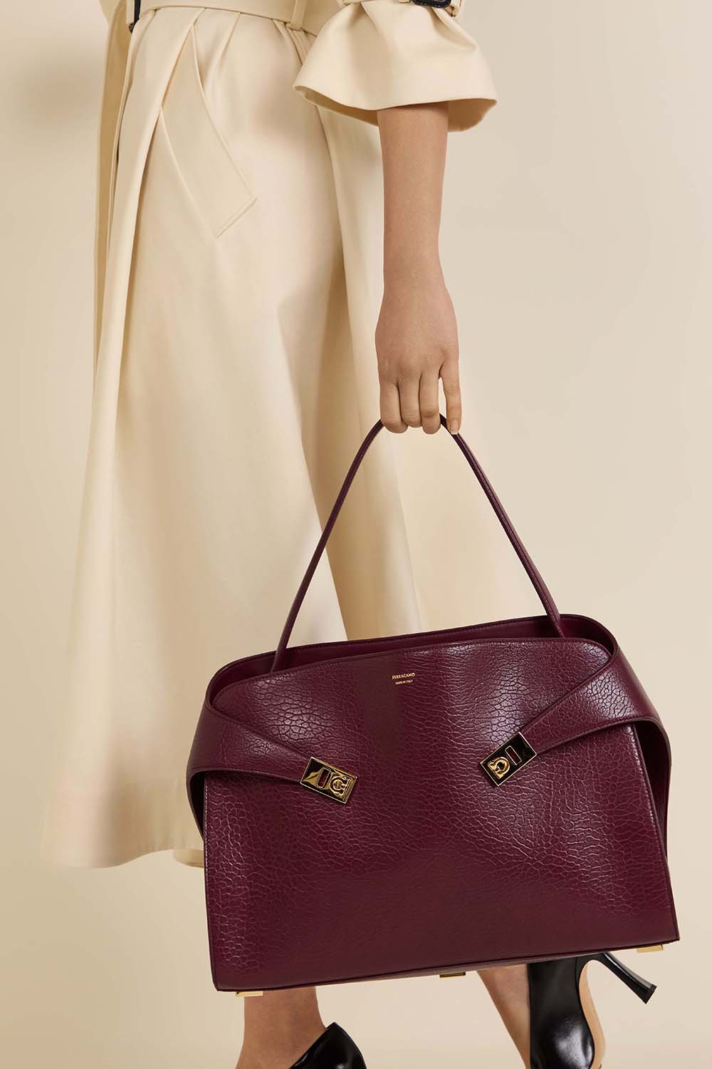 תיק כתף האג מדיום